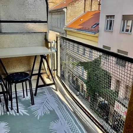 Elizabeth Bridge With Gellert-hill View