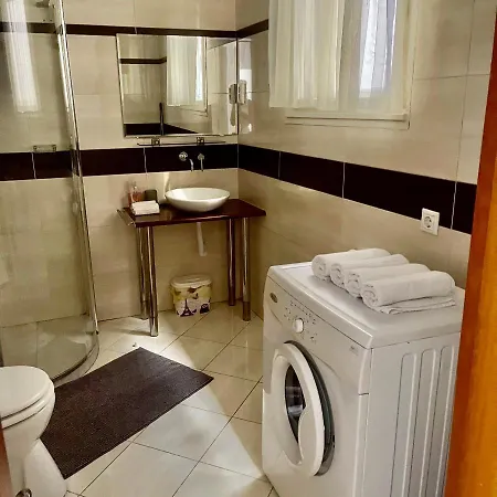 Elizabeth Bridge With Gellert-hill View Apartman Budapest